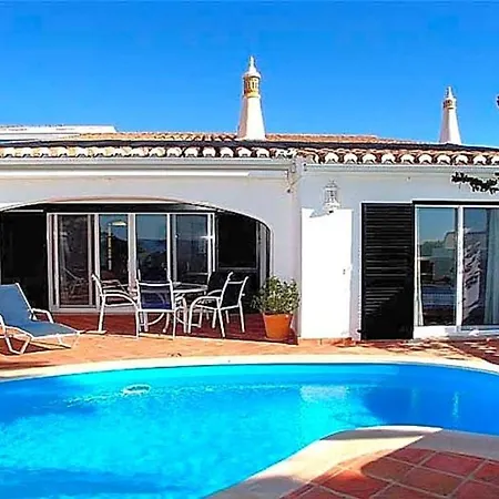 Sleeps 4 Pool Air Con Wifi *